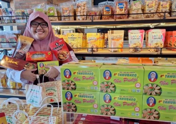 6 Toko Oleh Oleh Semarang 24 Jam Terkenal Murah & Lengkap